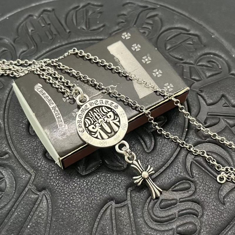 Ch*0me He**ts necklaces
